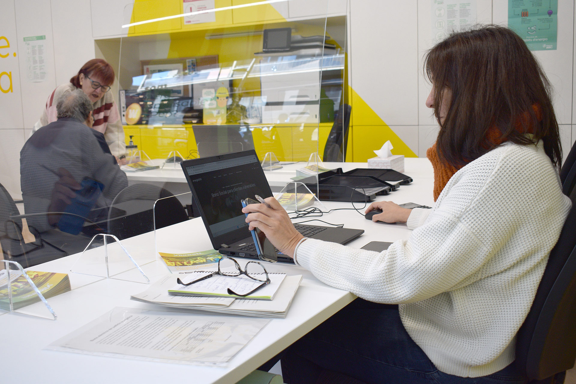 Gestiona los bonos sociales energéticos en la Oficina Vilawatt